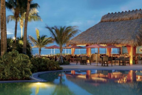 Stunning Studio Apartment Located at the Ritz Carlton-Key Biscayne